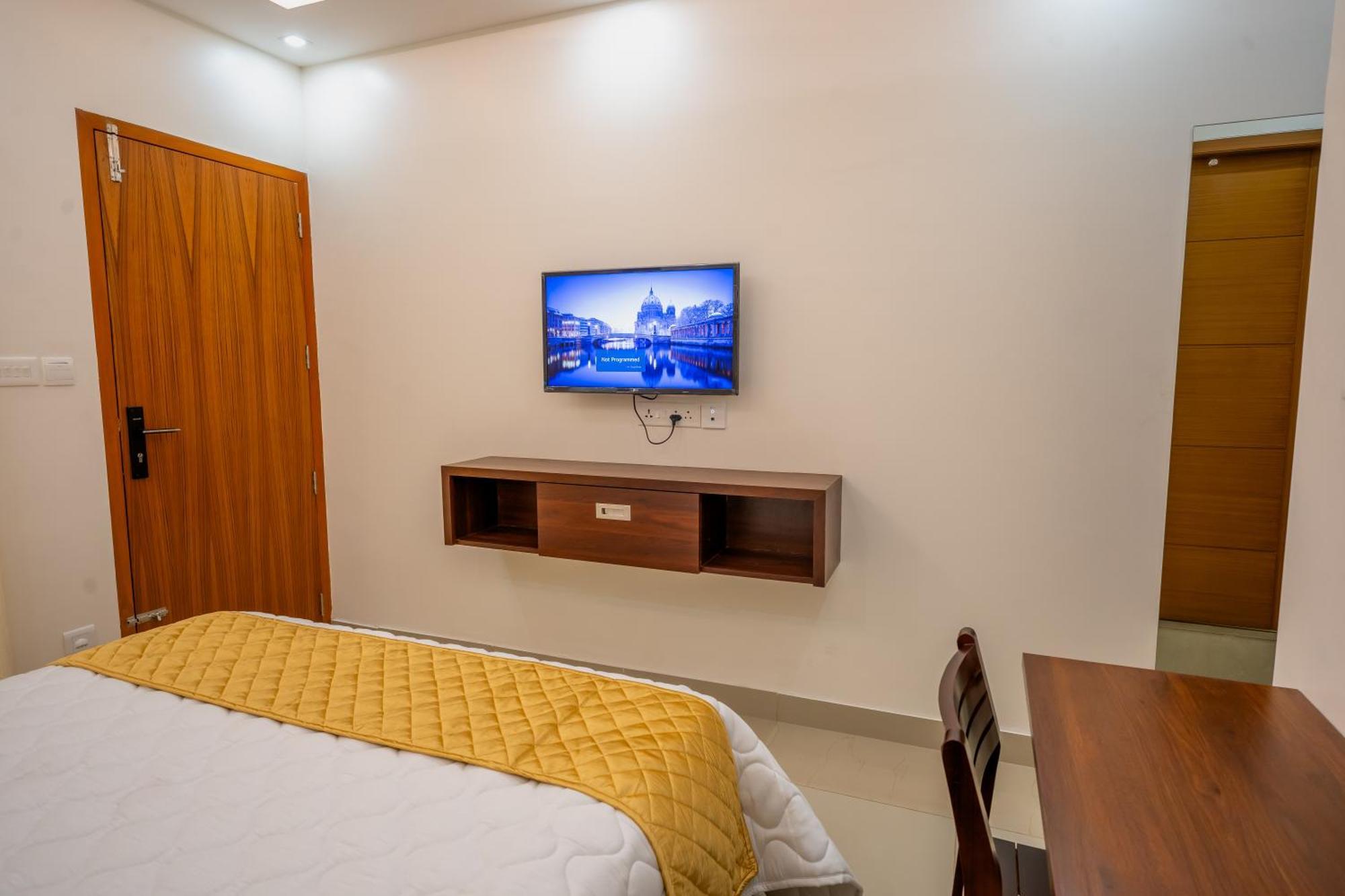 Metro Residency Hotell Tirur Exteriör bild