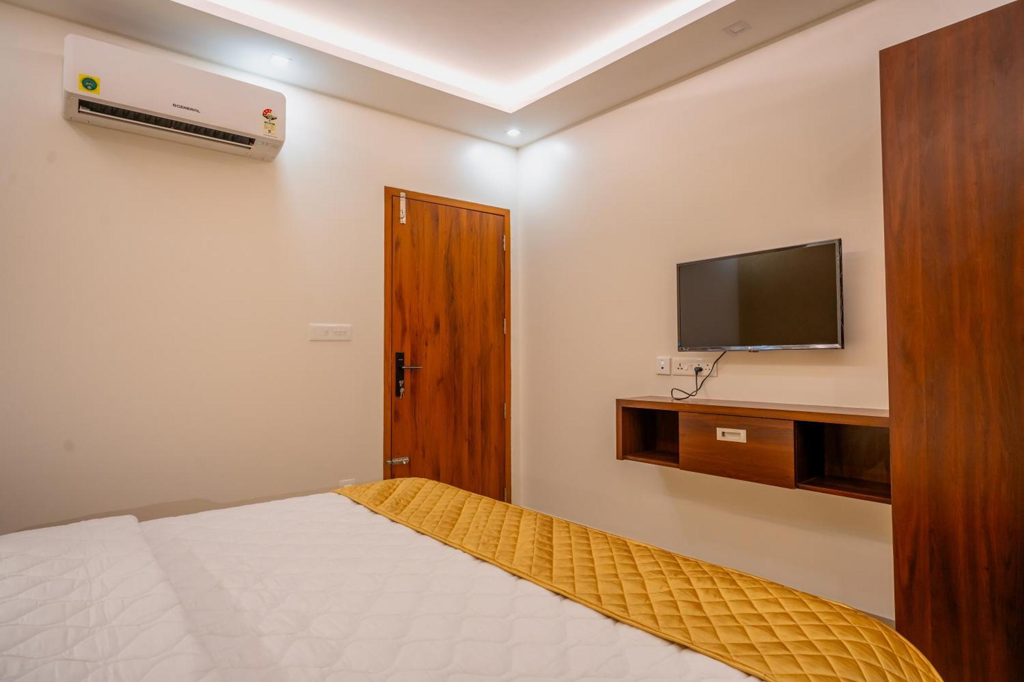 Metro Residency Hotell Tirur Exteriör bild