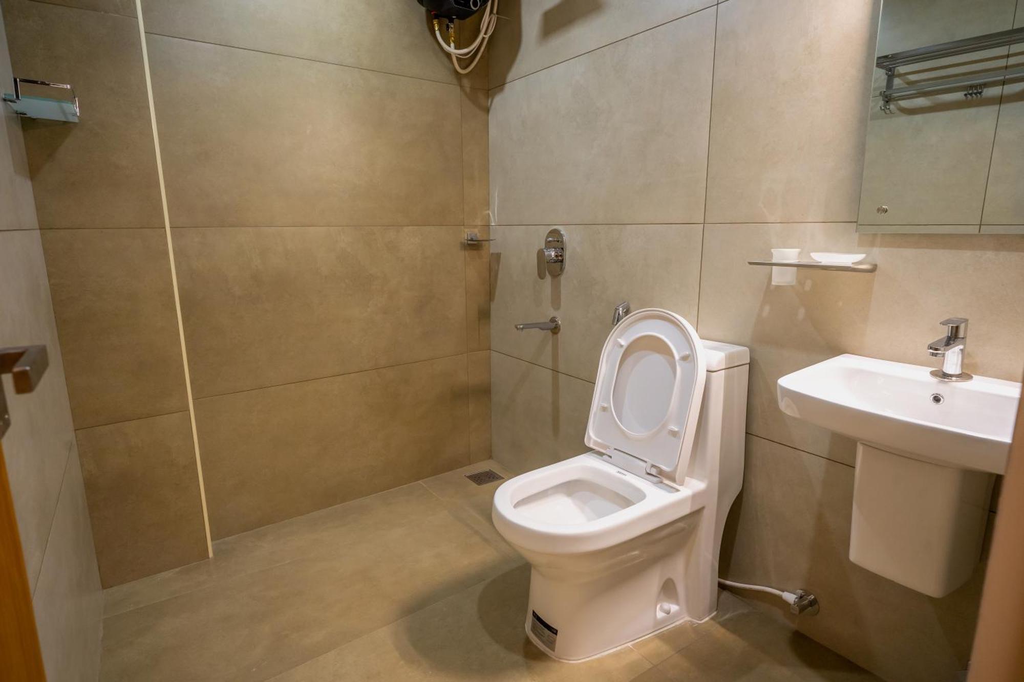 Metro Residency Hotell Tirur Exteriör bild